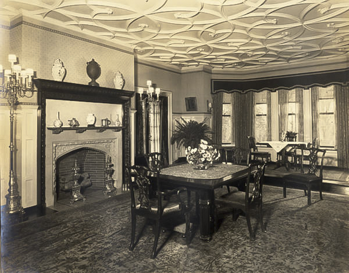 Dining room with fireplace at Glen Allen