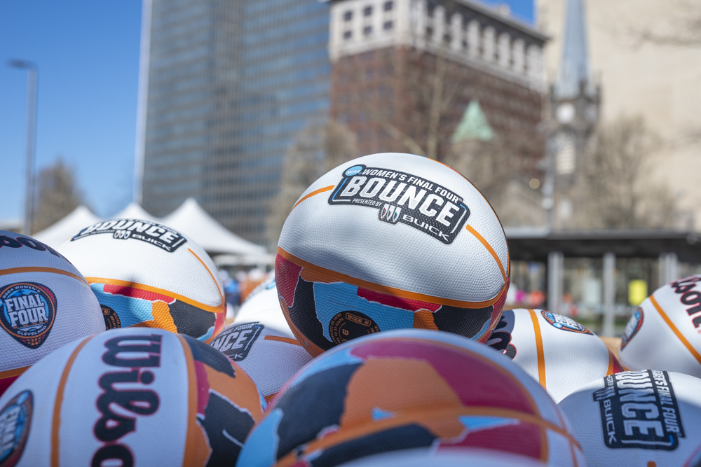 Women’s Final Four - Bounce