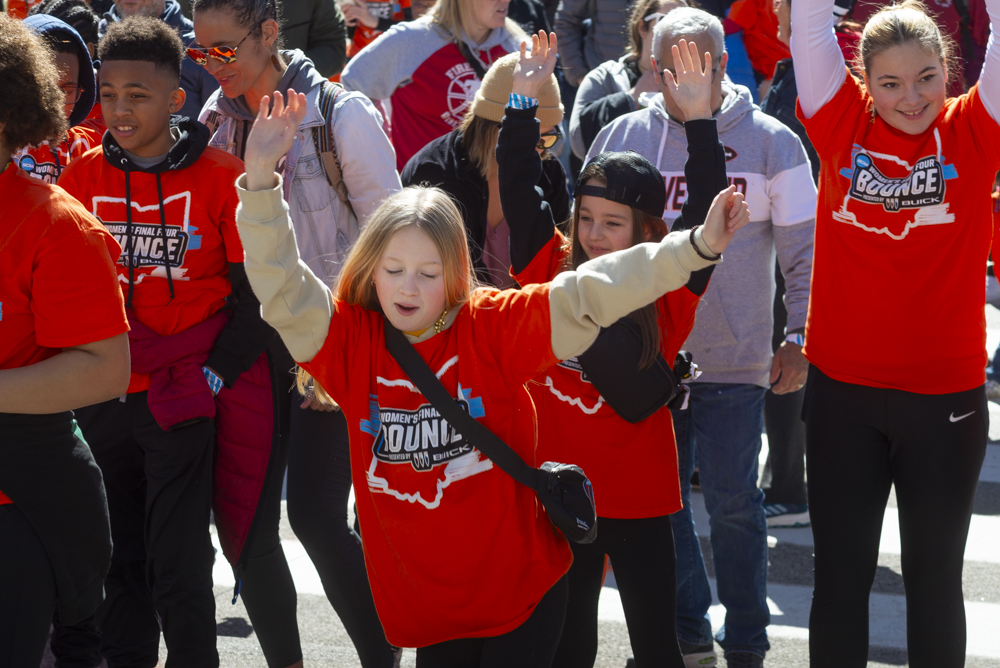 Women’s Final Four - Bounce