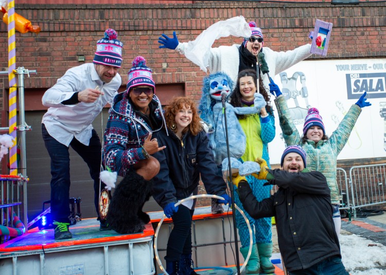 Puppeteer and jugglers