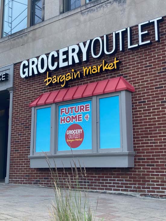 The Cedar Road view of Grocery Outlook in Cleveland Heights.