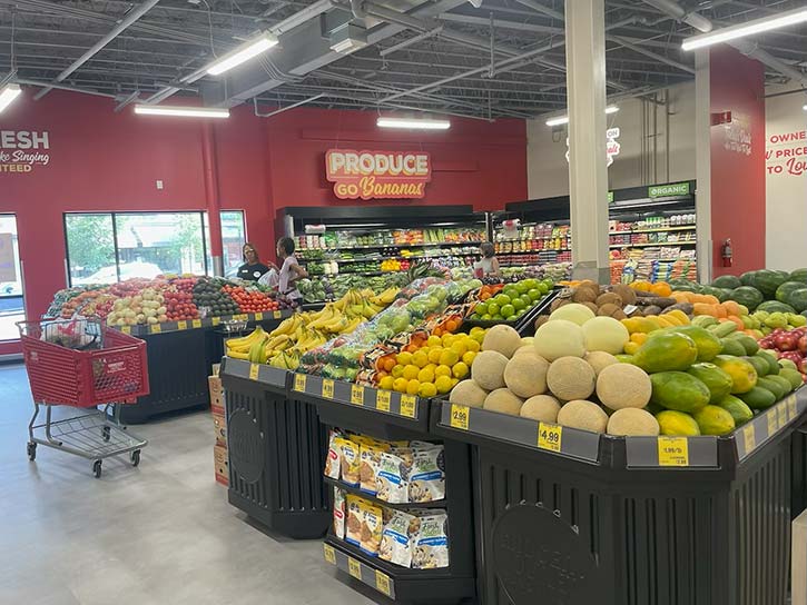 The produce aisle at the Cleveland Heights Grocery Outlet