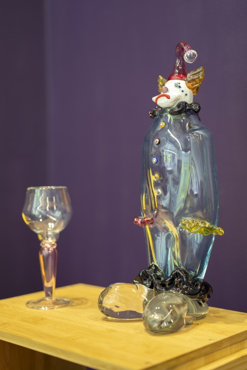 O'Brient's feminized glass objects defy the male-dominated craft of Venetian glassblowing