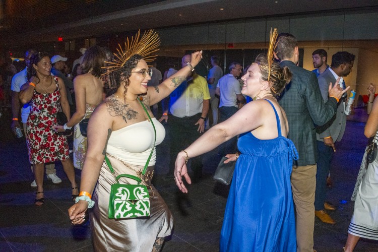 CMA Solstice 2025 - Photo © Bob Perkoski, www.Perkoski.com