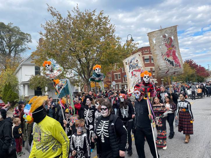 The procession of Skulls and Skeletons.