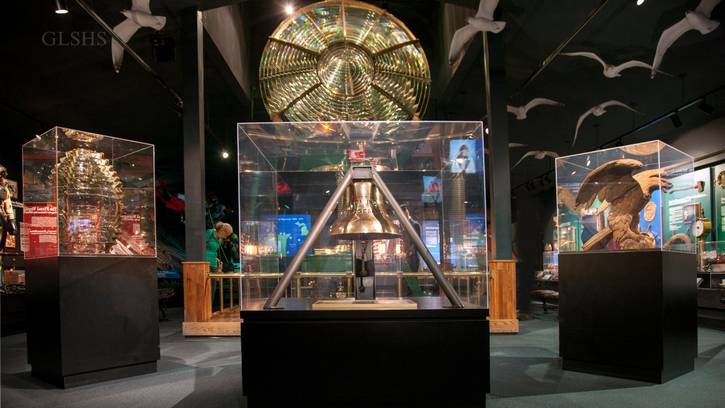The Edmund Fizgerald's 200-pound bronze bell was recovered on July 4, 1995 in a joint effort between several organizations. It is on display at the Great Lakes Shipwreck Museum.