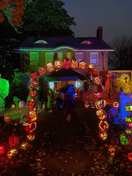 Jack O'Lantern archway.