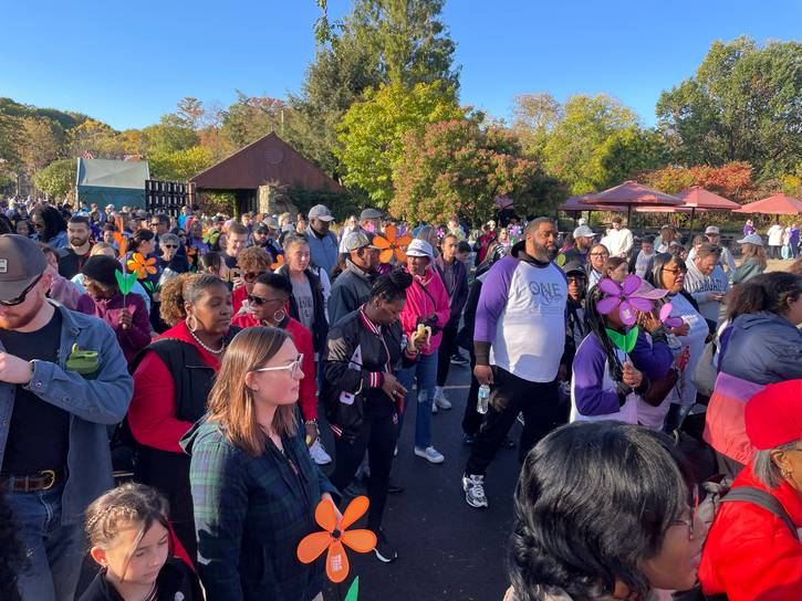 The 2025 Walk to End Alzheimer's brought 449,000 participants and 408 teams to the Cleveland Metroparks Zoo on Oct. 18.