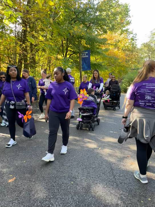 The 2025 Walk to End Alzheimer's brought 449,000 participants and 408 teams to the Cleveland Metroparks Zoo on Oct. 18.