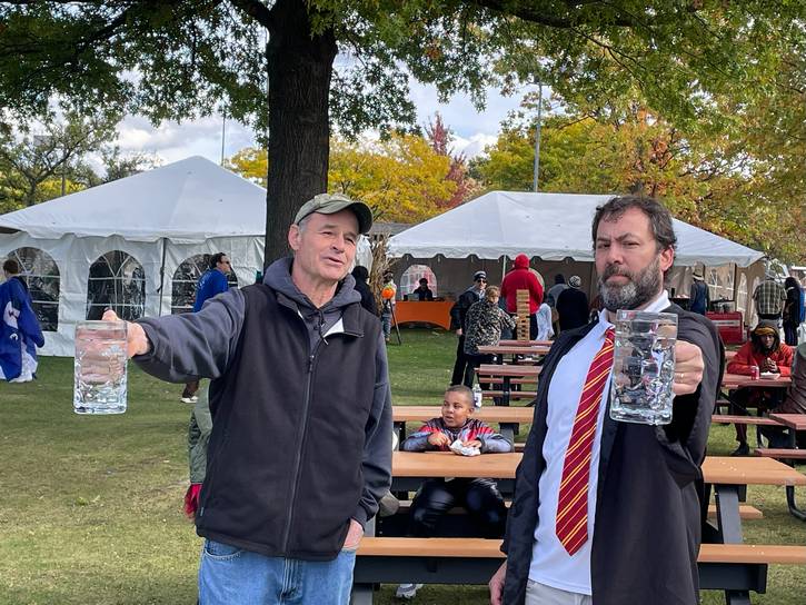 Contestants took the Stein Holding contest very seriously.