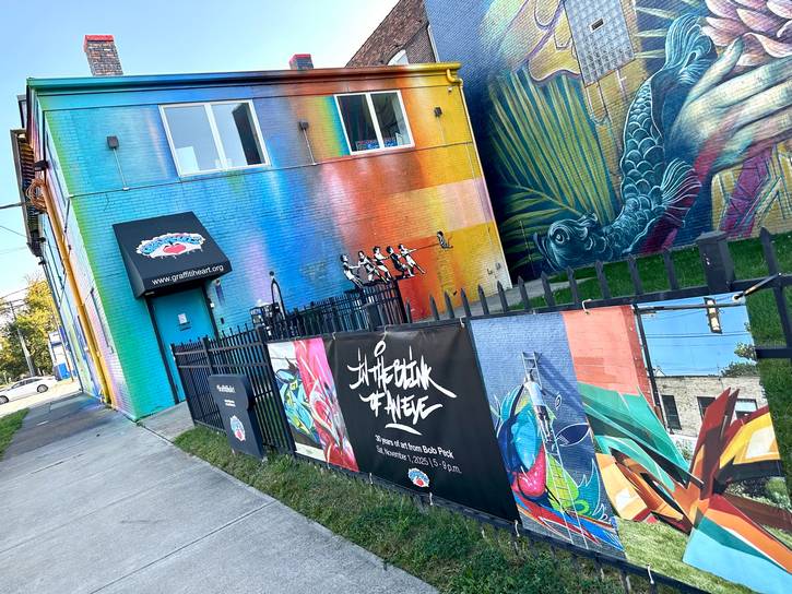 Graffiti HeArt banner murals.