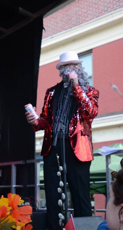 DJ Kishka announced the Miss Dyngus Day candidates.