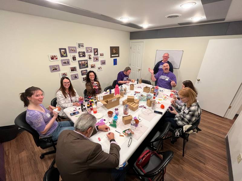 Along with support groups and educational resources, Empowering Epilepsy provides art therapy classes funded by $7,500 in CAC project support.