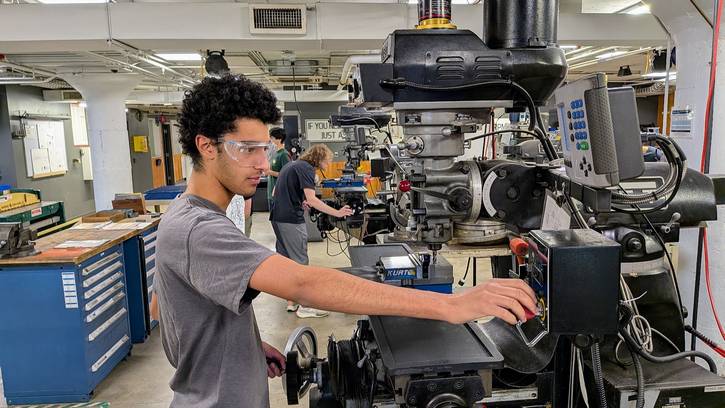 Max Laford makes a hammerhead at the Sears think[box] for an engineering class at CWRU.