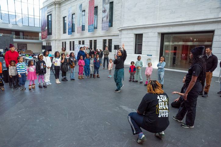 Dance Performance by 10K Movement.