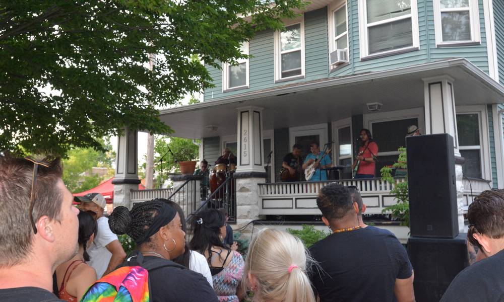 Hello3D performs on a Larchmere PorchFest.