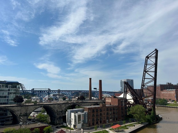 View from the streetcar level of the Veterans Memorial Bridge.