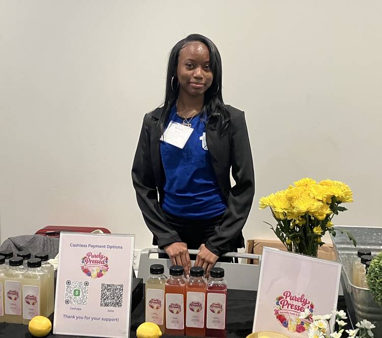 Dare 2 Believe Teen Pop-Up Shops: Aaliyah Morris of Purely Pressed Homemade Lemonade.
