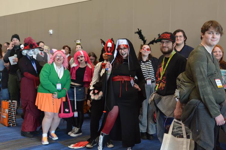 Fans and artists in line at FAN EXPO Cleveland 2026.