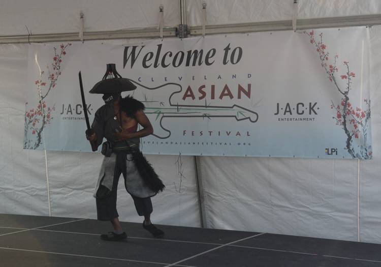 Jin Sakai from Ghost of Tsushima cosplay.