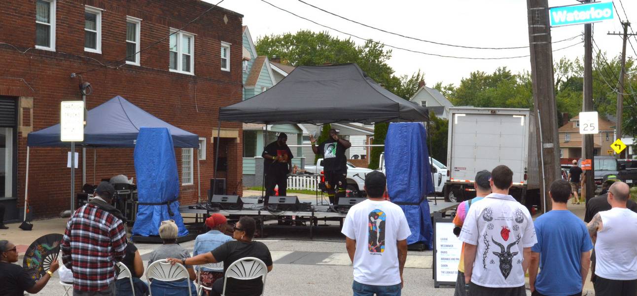 Ardamus and RNL performing some funky hip hop on the Tucker Ellis stage.
