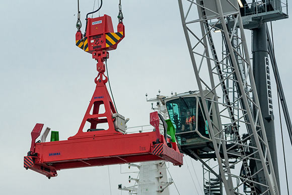 The new Liebherr cranes at the Port of Cleveland unloading the vessel Floretgracht