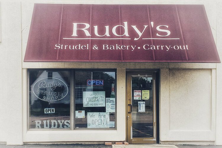 rudys_strudel-bakery_02.jpg