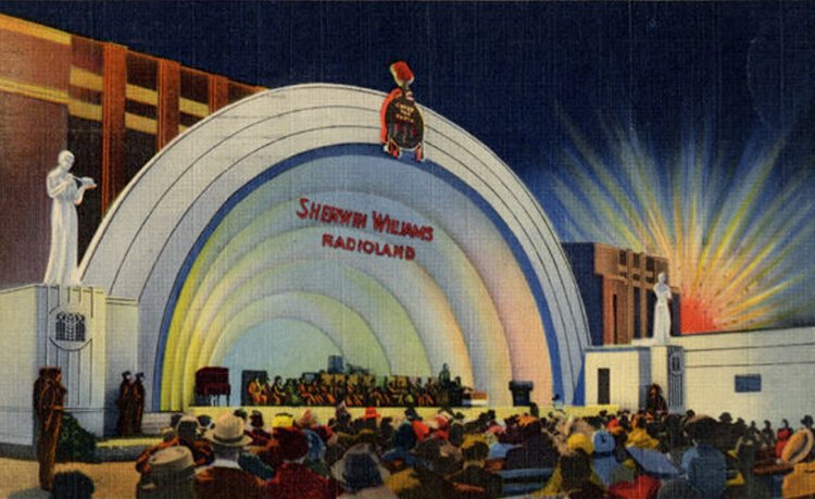 Headline bands and acts of the air waves attract thousands to Sherwin-Williams Radioland